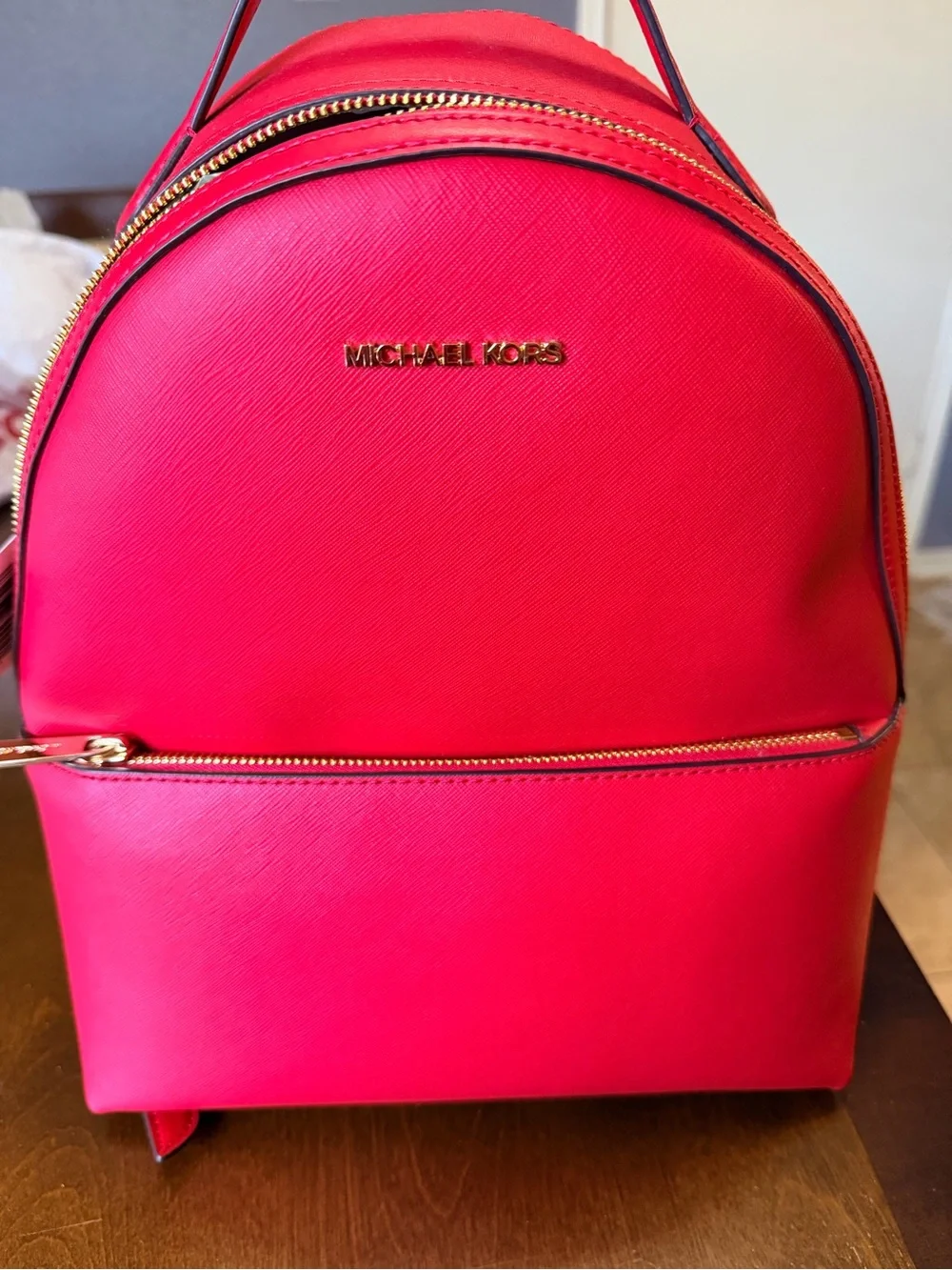 Michael Kors Red Saffiano Leather - Picture 1 of 6